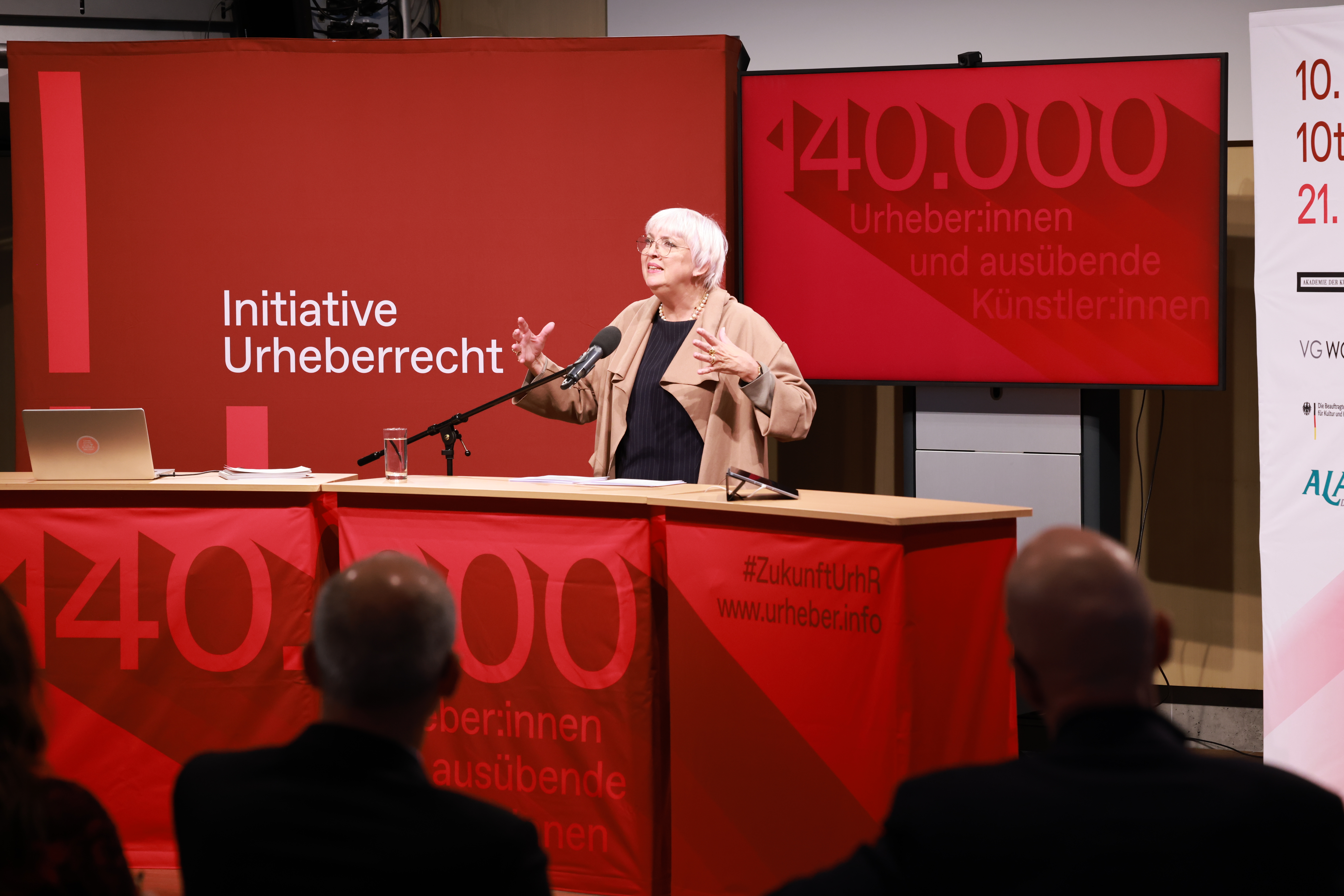 Staatsministerin Claudia Roth bei der 10. Urheberrechtskonferenz der IU (Foto©gezett).